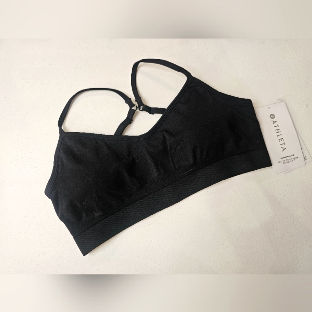 NWT Athleta Renew Bra Size M A-C